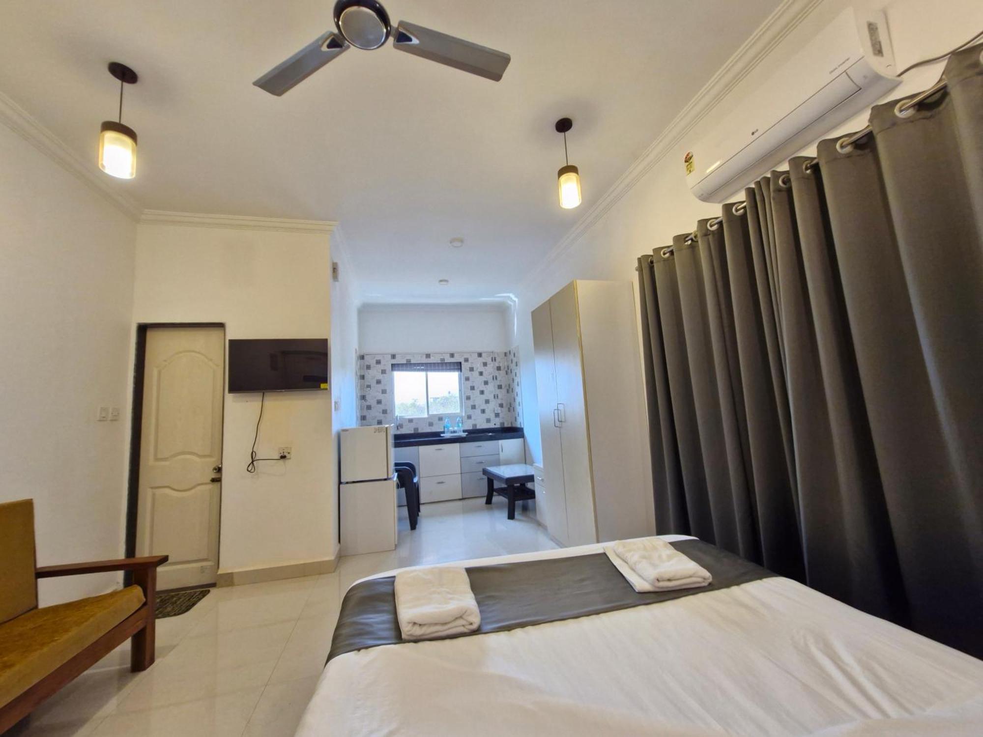 Hotel Rsa Residency Pernem Bagian luar foto
